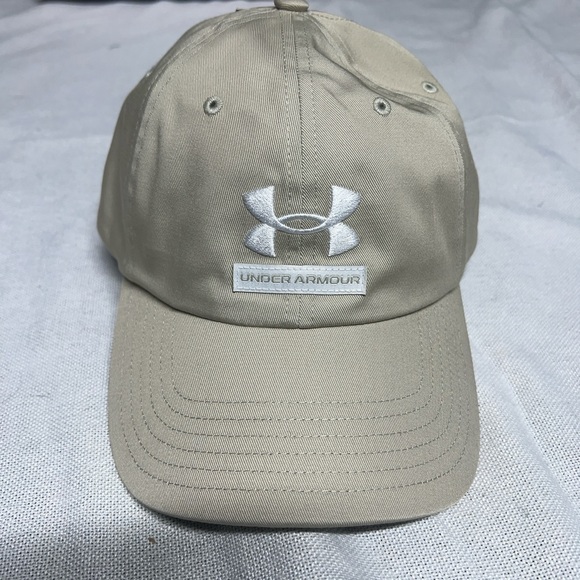Under Armour Tan Cap - Picture 1 of 2